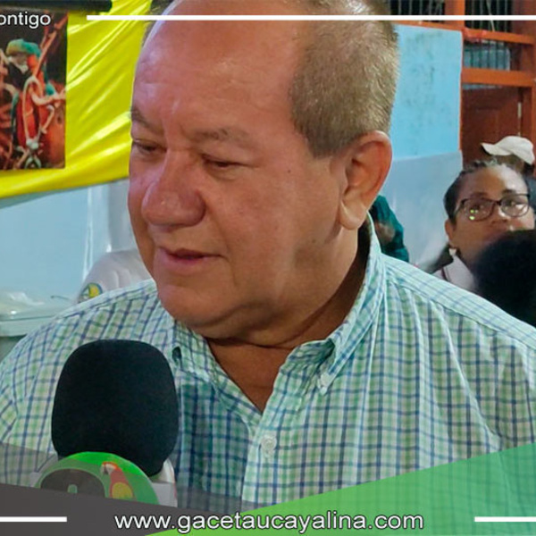 Alcalde Francisco Mendoza de Souza Celebra el Espectáculo y la Belleza en Atalaya