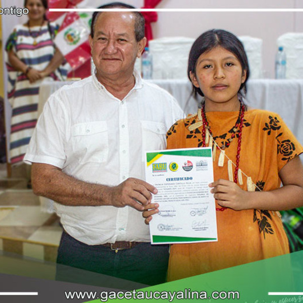 Niños Asháninka Reciben Premio Internacional por Liderazgo y Lecturas Motivadoras