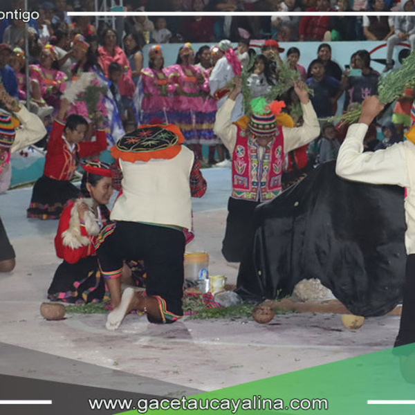 Concurso de Danzas Típicas Enciende el 42° Aniversario de Irazola