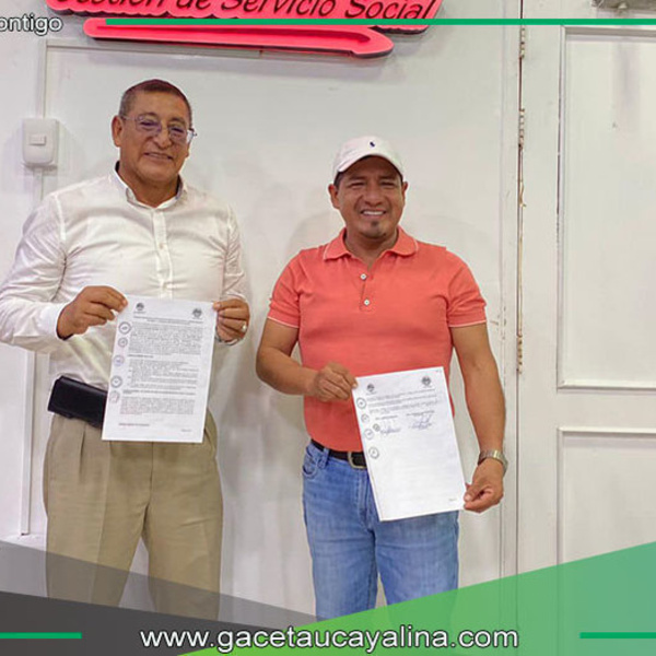 Gobernador y alcalde firman convenio para obra en Contamana