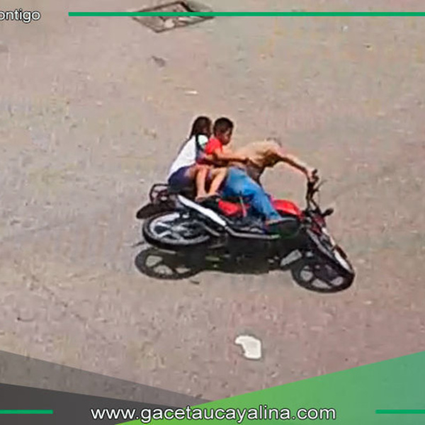 Motociclista con dos menores sufre despiste en curva peligrosa en Pucallpa
