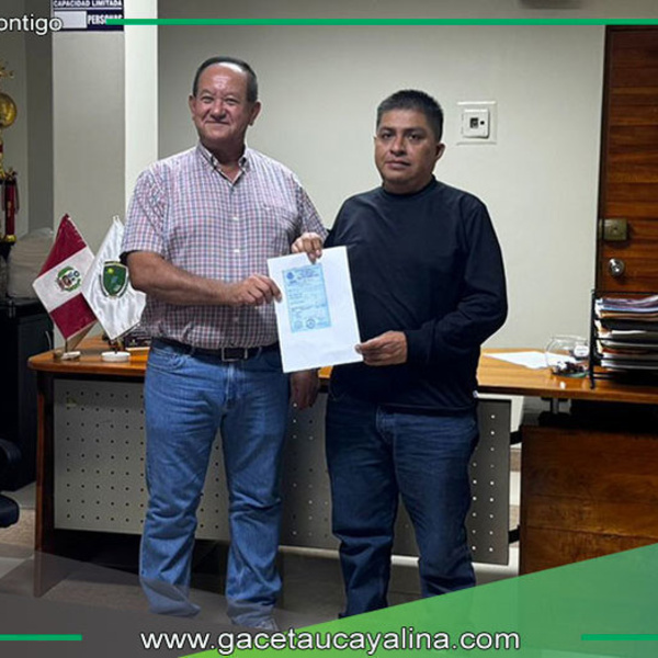 Sepahua inicia mejoramiento de calles con petróleo gestionado